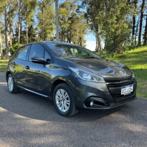 PEUGEOT 2008 ALLURE 1.2 NAFTA, AÑO 2020, 105.417KM, PRECIO U$S 10.300